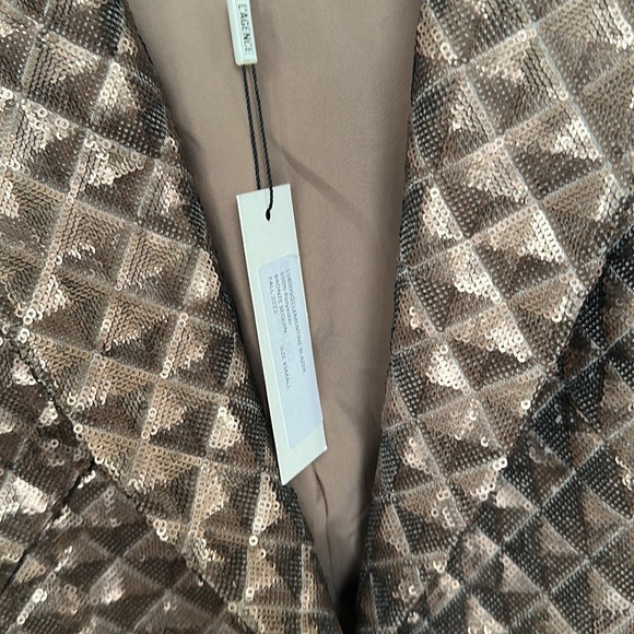 L’AGENCE sequin blazer - Picture 9 of 10